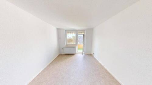 Wohnzimmer - 3 Zimmer Etagenwohnung zur Miete in Chemnitz