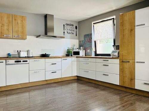 4 - Mehrfamilienhaus, Wohnhaus mit 180,00 m&sup2; in Waghäusel zum Kaufen