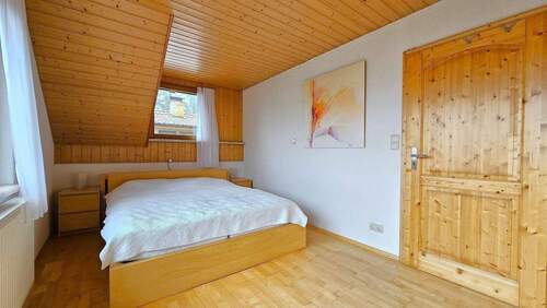 Bild 1 - 5 Zimmer Mehrfamilienhaus, Wohnhaus zum Kaufen in Klettgau