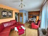 Wohn- und Esszimmer mit Balkonzugang - Einfamilienhaus mit 163,00 m&sup2; in Stetten zum Kaufen