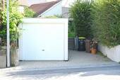 Garage mit Stellplatz - 