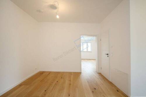 DIELE - 2 Zimmer Etagenwohnung zur Miete in Darmstadt