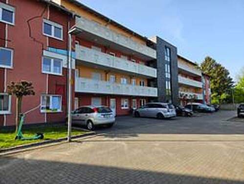 Außenansicht - 4-Zimmer EG-Wohnung in Bielefeld nur mit Wohnberechtigungsschein (04) (ID1747)