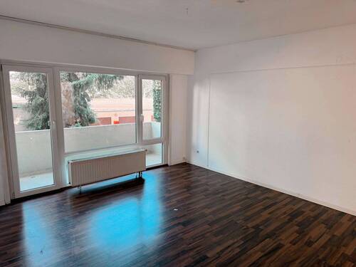 Wohnzimmer - 3 Zimmer Etagenwohnung zum Kaufen in Koblenz