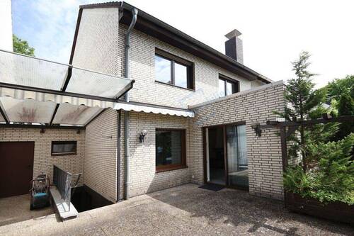 HINTERANSICHT - 