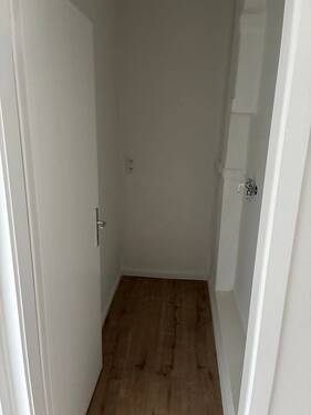 Abstellkammer - 