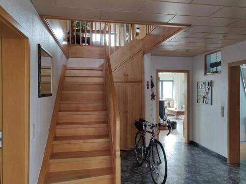 Flur EG - Einfamilienhaus mit 244,00 m&sup2; in Wennigsen zum Kaufen