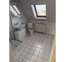 Große 4-Raum-Wohnung mit 2xDuscheWC & 2xPKW-Stellplatz - ideal für Familien oder für WG - Hötensleben