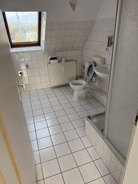 Duschbad2 - 4 Zimmer Etagenwohnung zur Miete in Hötensleben