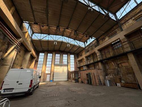 PHOTO-2025-08-20-17-55-12.jpg - Halle zum Kaufen in Wurzen