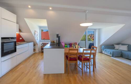 Wohn/Essbereich - 4 Zimmer Etagenwohnung zum Kaufen in Germering