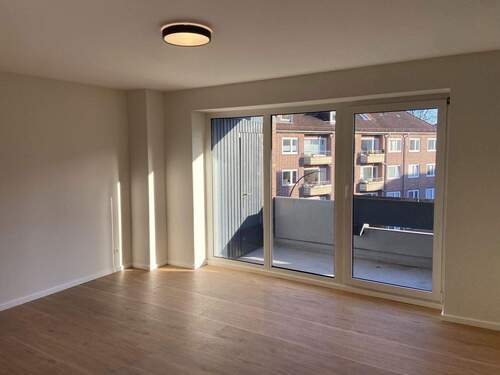 1-Zimmer-Wohnung, 31 qm - 1-Zi-ETW, 31m² mit Balkon, Aufzug, Tiefgaragenstellplatz und separatem Kellerraum