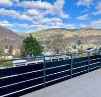 TRADITIONELL: TRAUMAUSSICHT, GROSSES FAMILIENHAUS, EINBAUKÜCHE, 2 STELLPLÄTZE - Heidelberg Schlierbach