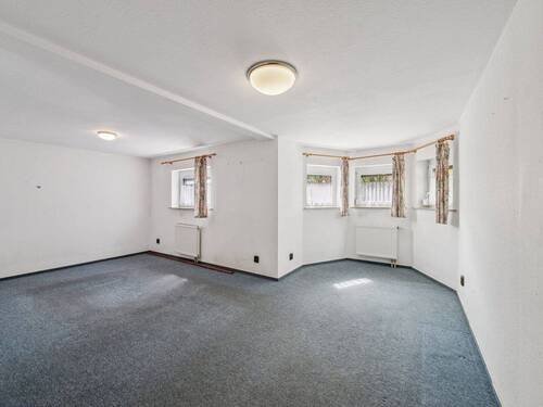 Geräumiges Zimmer Keller - 