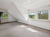 Geräumiges Schlafzimmer - 