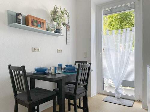 Küche - möblierte 2-Raum Wohnung mit Balkon * frei ab 01.01.