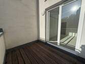Dachterrasse mit Tür zum Schlafzimmer - 