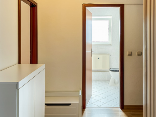 Wohnungseingang (dig. beräumt) - Etagenwohnung mit 78,00 m&sup2; in Markranstädt zum Kaufen