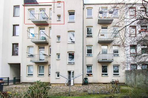 Rückansicht mit gedämmter Fassade - 