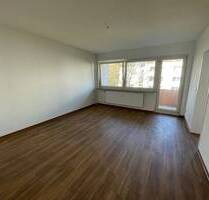 Nachmieter für 2-Zimmer-Wohnung mit Balkon gesucht! - Frankfurt am Main Nieder-Eschbach