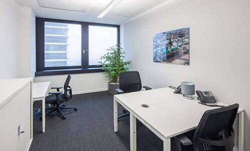 Bild 1 - Büroraum 1 im Mundsburg Tower: modern, flexibel, komplett ausgestattet