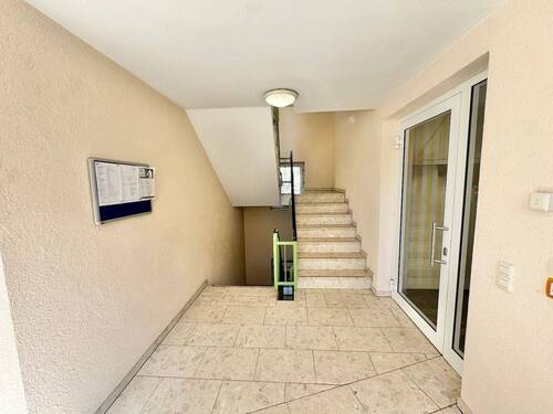 Hausflur/Treppenhaus - 