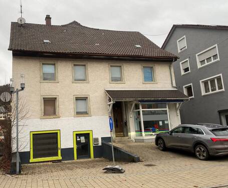 Bild 1 - Grenznahes Wohn-Geschäftshaus in zentraler Lage mit viel Potenzial