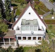 Zweifamilienhaus mit großem Garten und Potenzial! - Coburg