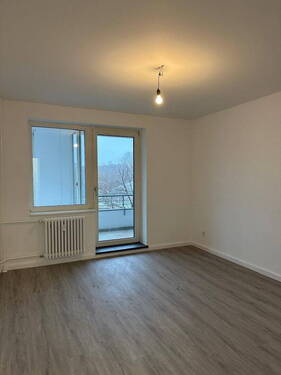 Zimmer 2 mit Balkon 2 - 