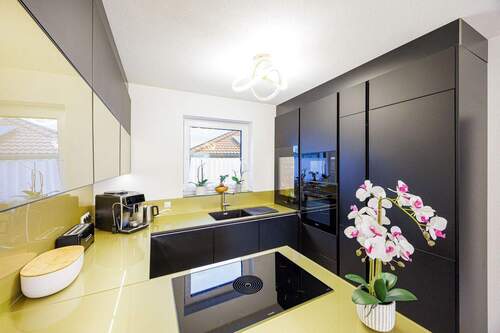 Einbauküche - 4 Zimmer Bungalow zum Kaufen in Aalen