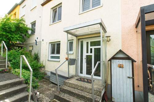 Eingang - 6 Zimmer Reihenmittelhaus zum Kaufen in Würzburg