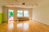 Wohnzimmer - Reihenmittelhaus mit 125,00 m² in Würzburg zum Kaufen