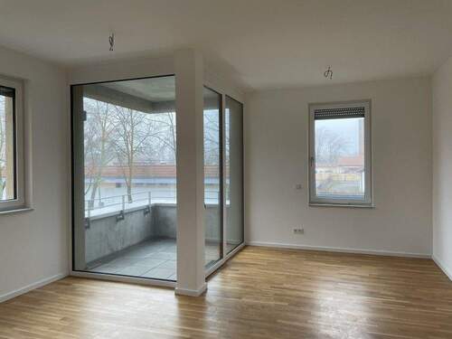 Balkon - Alleine oder als Paar - 2-Zimmer-Wohnung im ERTBEZUG