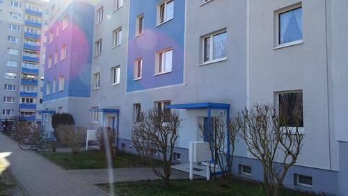 Vorderansicht - 2 Zimmer Etagenwohnung zur Miete in Eisenach