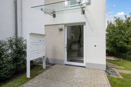 Hauseingang - 4 Zimmer Etagenwohnung in Essen