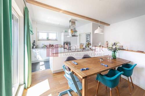Wohnraum - 4 Zimmer Etagenwohnung in Landshut