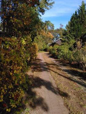 Weg zum Haus - 5 Zimmer Einfamilienhaus zum Kaufen in Stahnsdorf