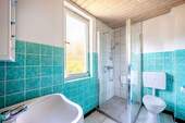Badezimmer im 1. OG - 