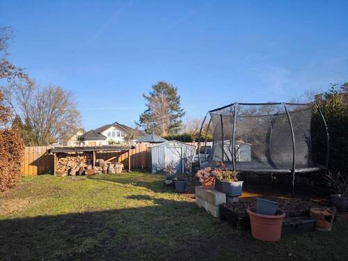 Garten mit 2 Schuppen - 4 Zimmer Einfamilienhaus in Bernau