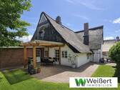 Titelbild - Historischer Wohntraum unter Reet - 7 Zimmer, Kamin, Ausbaupotenzial und eingezäunter Garten