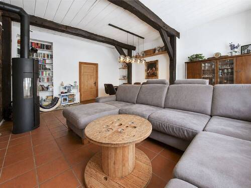 Wohnzimmer - 6 Zimmer Einfamilienhaus in Herzhorn