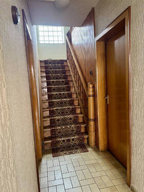 rechtes Haus - Treppenhaus - 