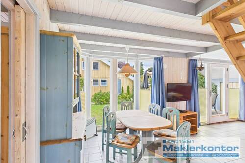 Wohnzimmer mit Essbereich - 3 Zimmer Mehrfamilienhaus, Wohnhaus zum Kaufen in Mirow / Granzow