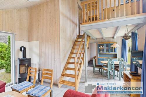 Wohnzimmer mit Essbereich - Mehrfamilienhaus, Wohnhaus mit 81,00 m² in Mirow / Granzow zum Kaufen