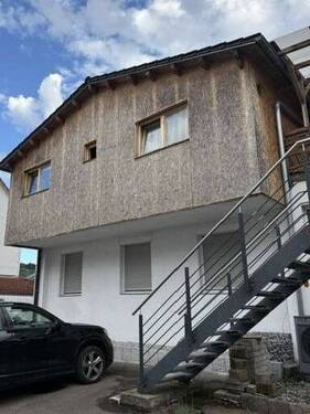 Aufgangstreppe OG - 4 Zimmer Etagenwohnung zum Kaufen in Rudersberg