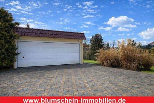 Ansicht Zufahrt Doppelgarage - 