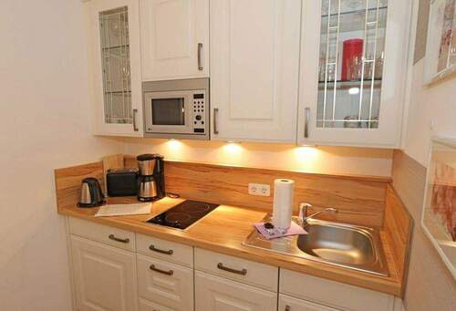 Der Küchenbereich - 2 Zimmer Etagenwohnung in Sellin auf Rügen