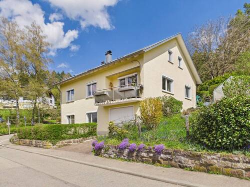 Außenansicht - 8 Zimmer Mehrfamilienhaus, Wohnhaus zum Kaufen in Rottweil-Neufra