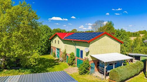 Mit PV-Anlage - 3 Zimmer Bauernhaus, Landhaus zum Kaufen in Lütjenwestedt
