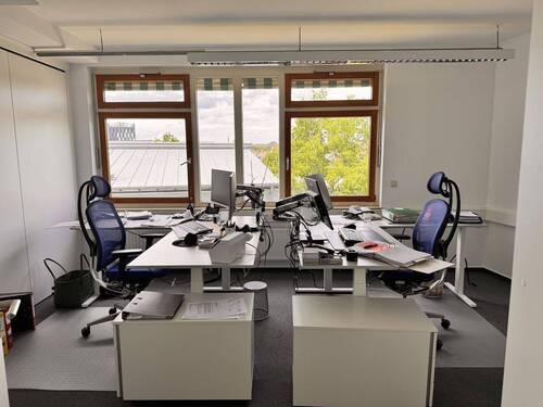 Büro 4 - 